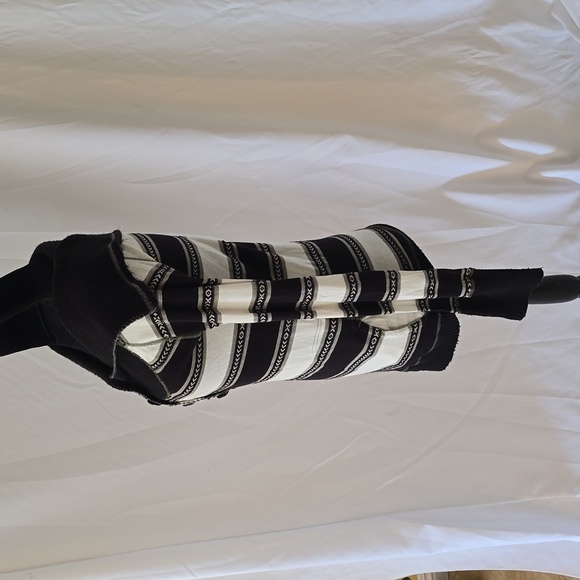 Free People women S/P long sleeve thermal cuffs neckline sweater top - Picture 5 of 7